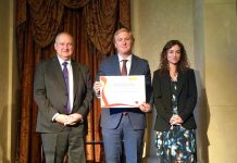 La Semana Santa de Badajoz recibe su distinción como Fiesta de Interés Turístico Internacional